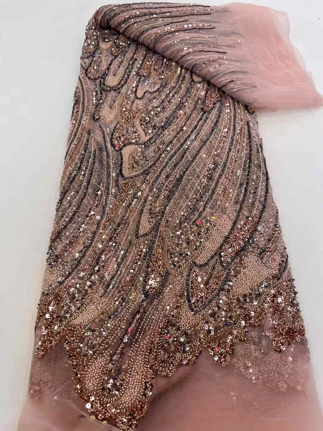 2025 최신 최고급 섬세하고 부드러운 우아하고 고급스러운 비즈 튜브 레이스 스톤 장식 원단 웨딩드레스 및 이브닝 드레스용