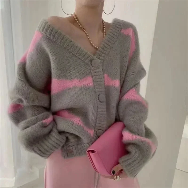 

Autumn Winter Thick Warm Sweater Coat Women Casual Loose Soft Knitted Cardigan Ladies Korean V-Neck Single-Breasted Cardigans