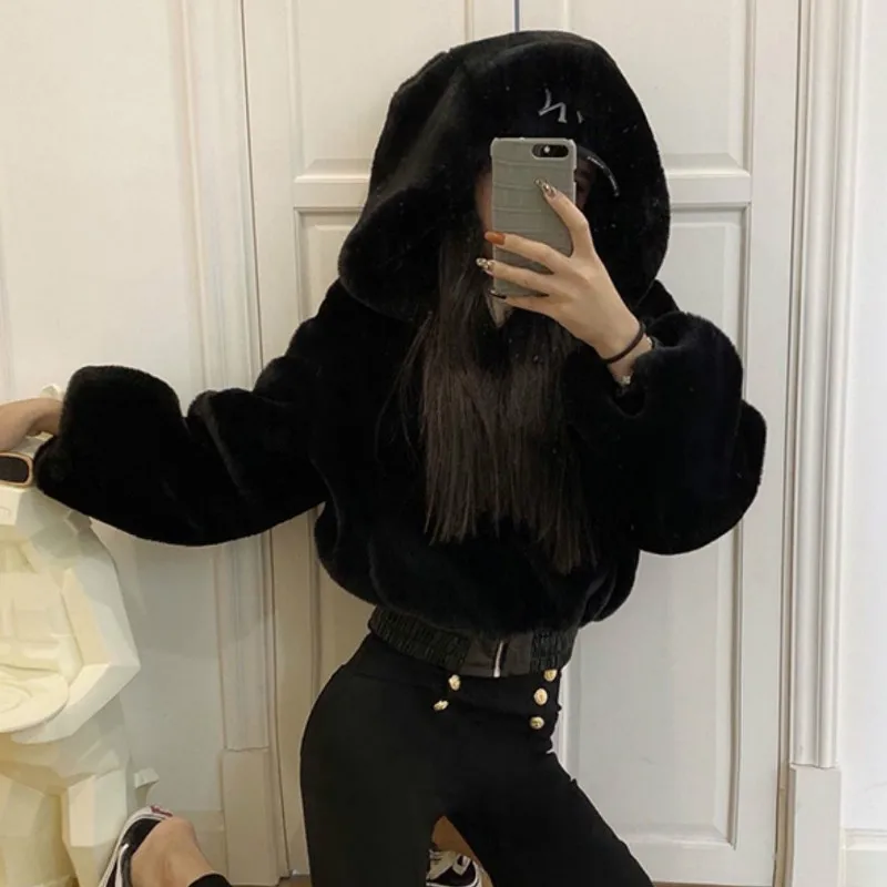 Autumn Winter Streetwear Short High Waist Plush Hooded Women's Coat Trendy Plush Patchwork