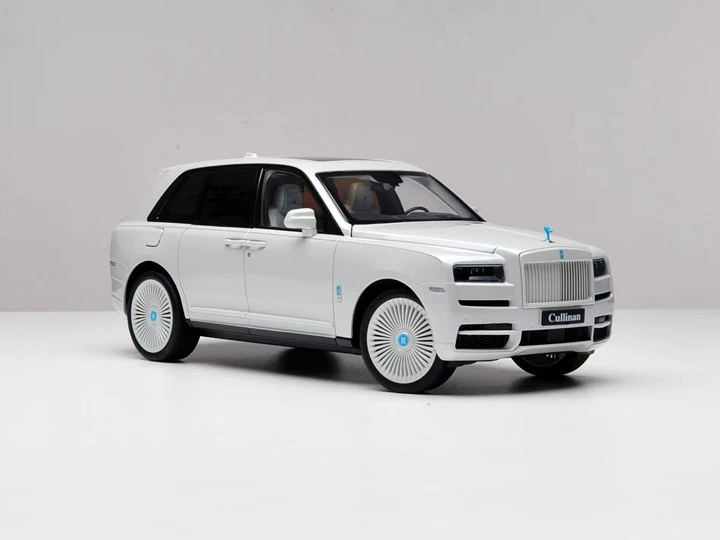 Original Factory 1:18 Rolls Cullinan Trimestre-M Alloy Fully Open Limited to 199 Units Alloy Metal Static Car Model Toy Gift