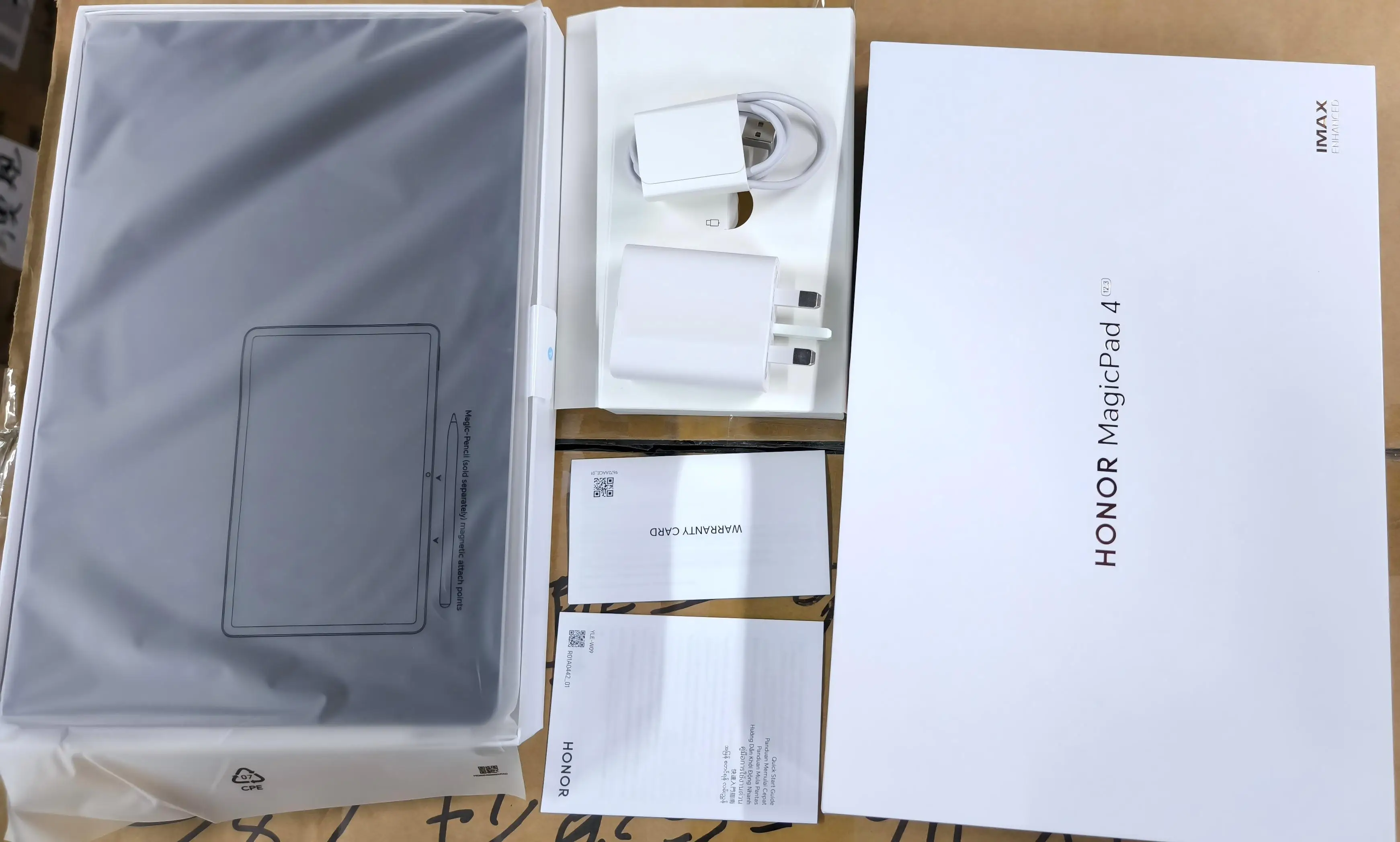 Original HONOR MagicPad 4 Global Version Tablet Snapdragon 8 Gen 5 12.3 Inches 165Hz OLED Display 10100mAh Battery Android 16