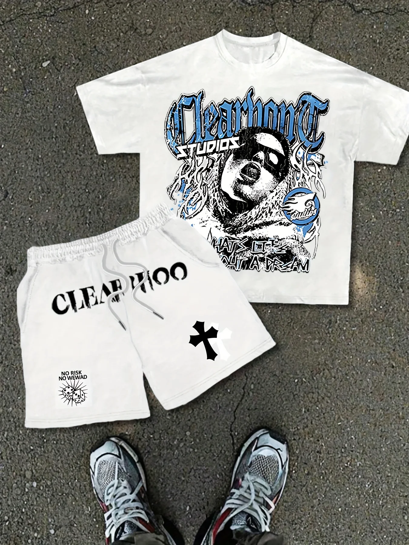 

The 2025 summer new men's set features street fashion casual comfort softness breathability and 3D pattern printing