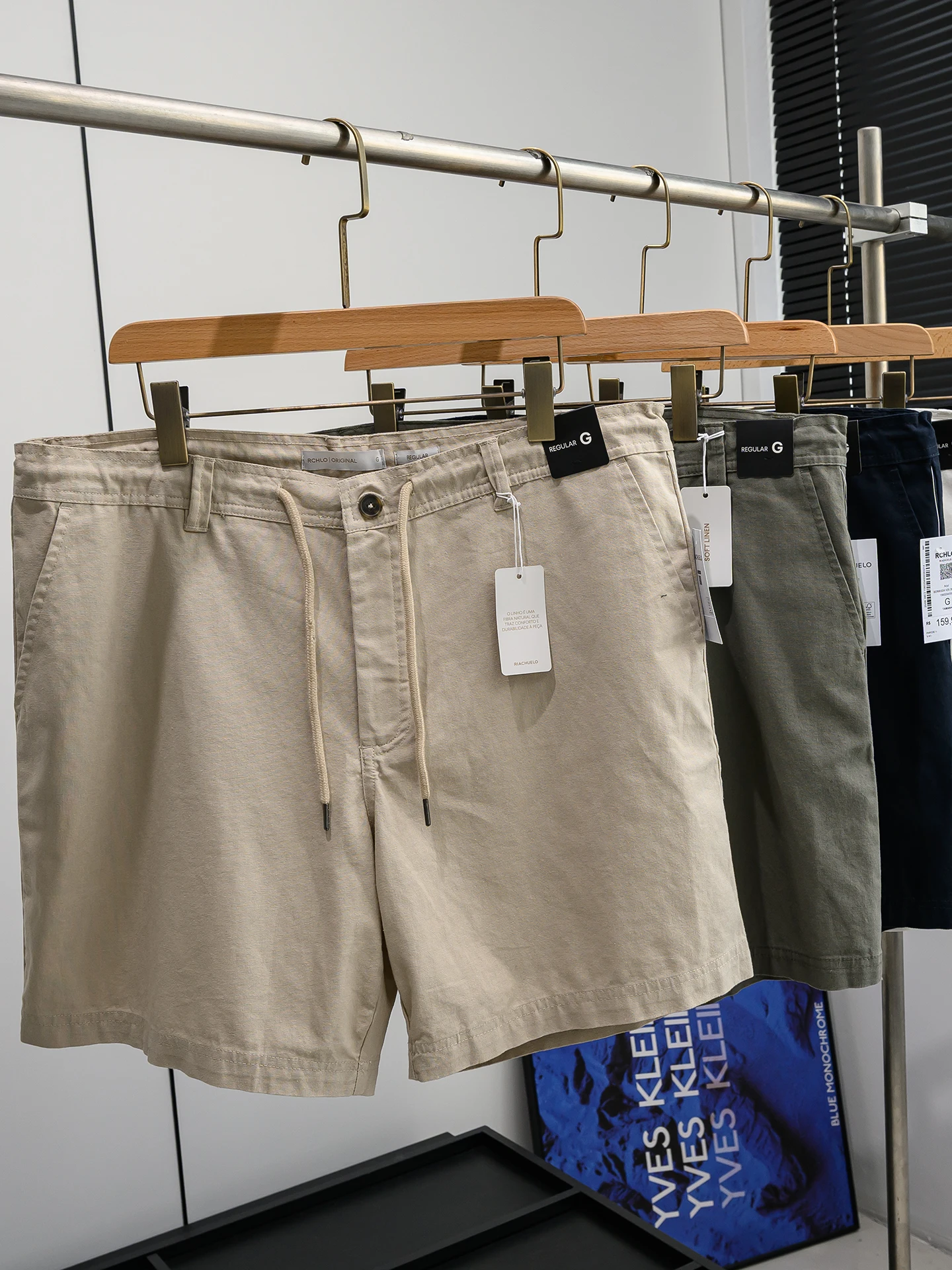 

Men's Casual Cotton Linen Blend Breathable Comfortable Straight Leg Five-Point Shorts Stylish Summer Shorts Youth Fashion