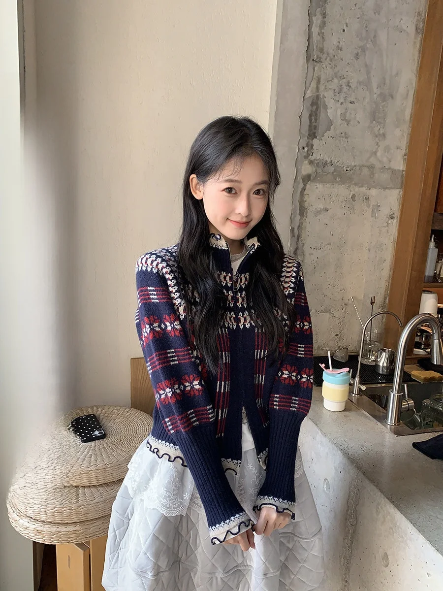 

Sinbounboun Vintage Fair Isle Knitted Sweater Coat Women's Belted Wooden Trim Comfortable Warm Autumn Winter Outerwear