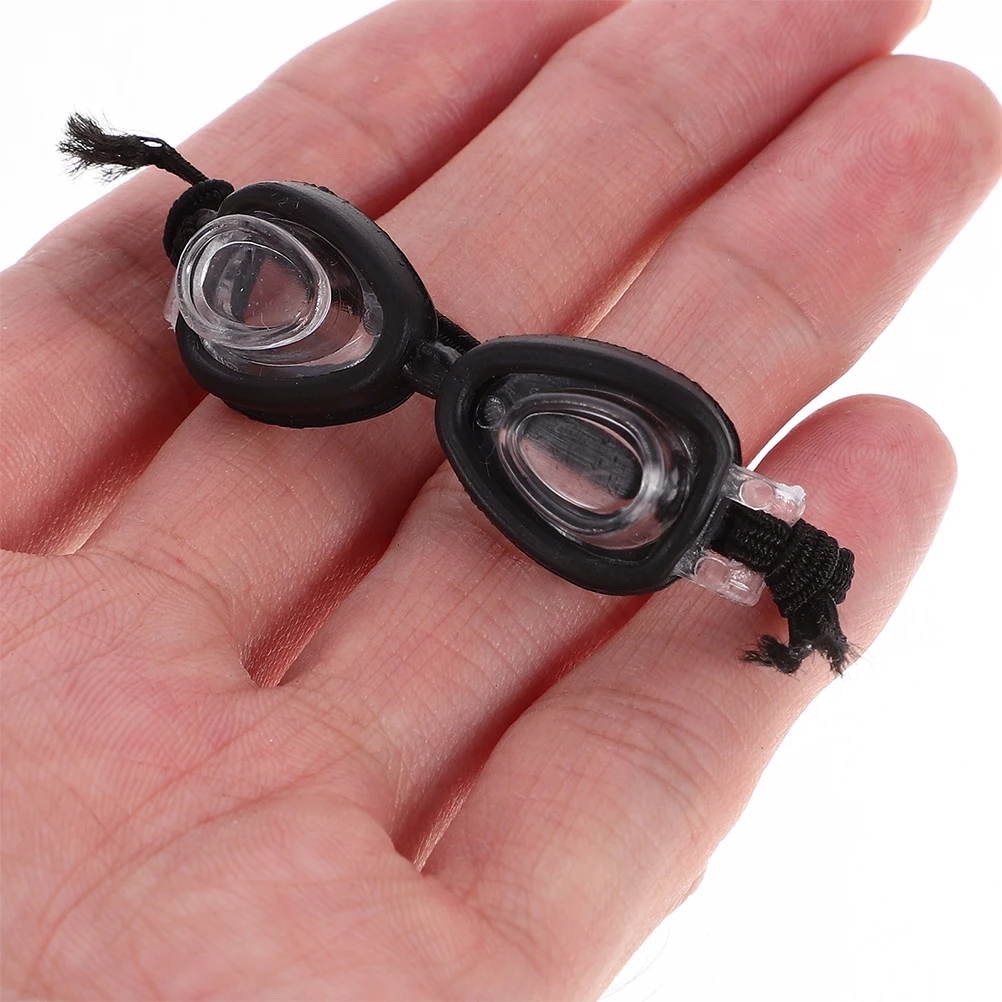 

2 Pcs Mini Swim Goggles Decoration Accessories Dollhouse Model Diving Costume Plastic Summer Equipment