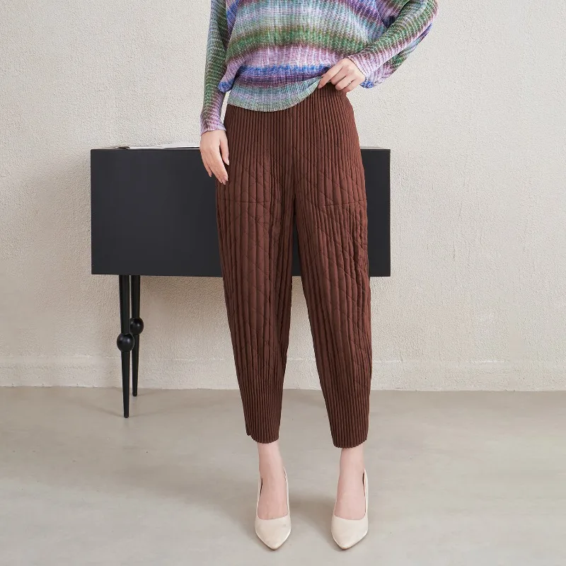 Miyake Women's Clip Cotton Pants 2025 Winter New Fashion Thick Section Loose Versatile Nine-minute Harlequin Pants Simple Women