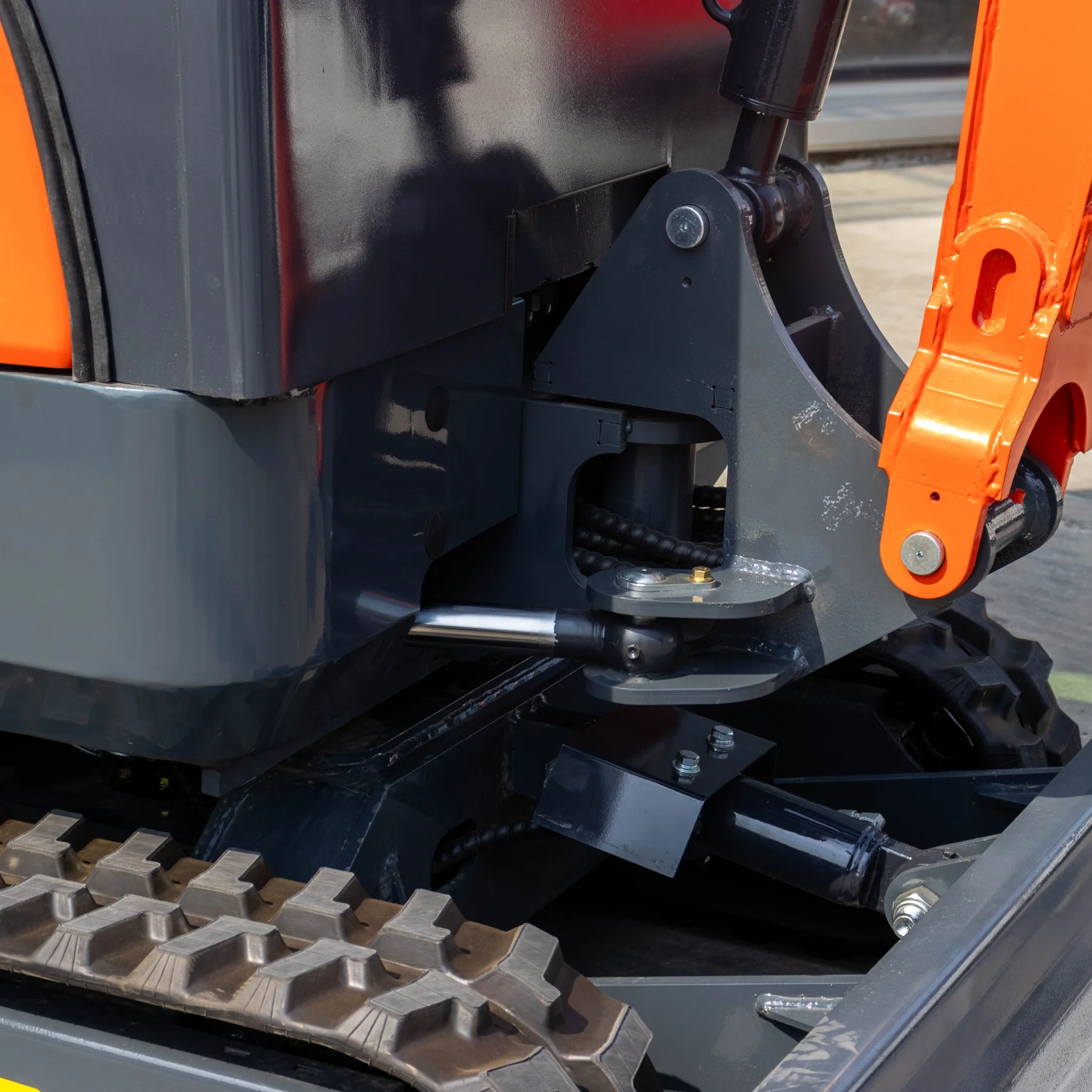 Cheap Price Small 2 Ton Excavator True Hydraulic EPA Mini Digger With Swing Boom Chinese Mini Excavator Customized For Sale