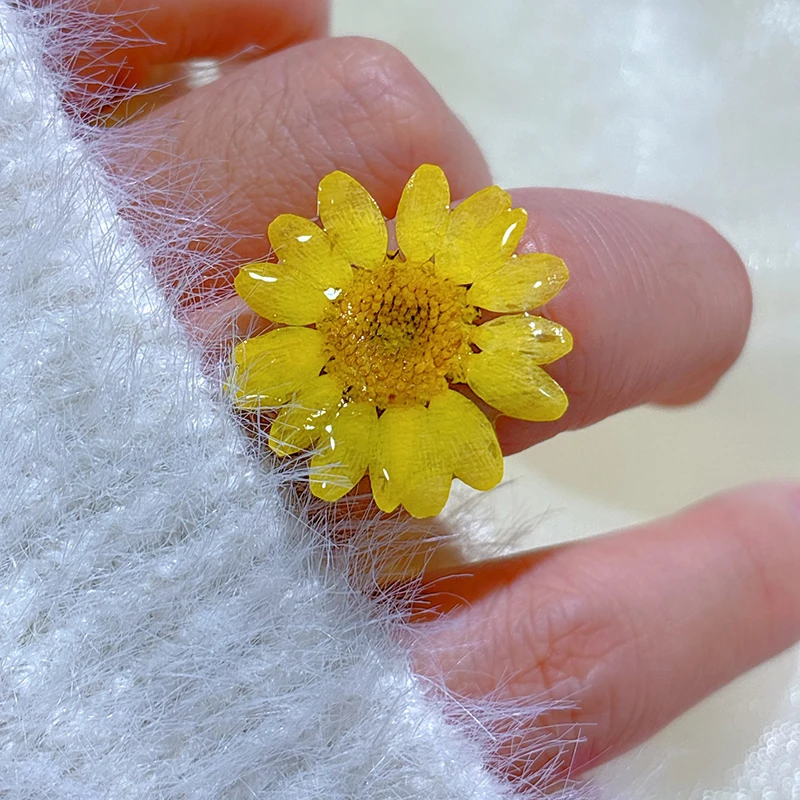 Unique Immortal Flower Rings Women Epoxy Resin Natural Rose Flower Pendant Finger Rings Creative Statement Jewelry Wholesale