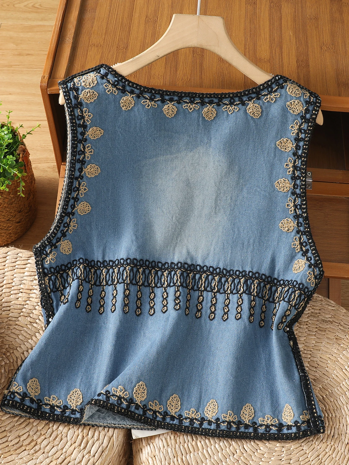 

Retro Embroidered Denim Vest Women's Summer Thin Svel Outerwear Layering oulder Pad Top Stitching Crtsmanip