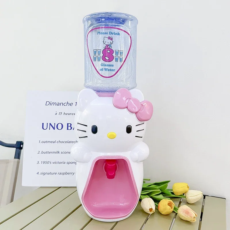 

Sanrio Kawaii Hello Kitty диспенсер воды аниме мультфильм студент офис Рабочий креативный Рабочий стол смешной Мини 2 л диспенсер воды девушка