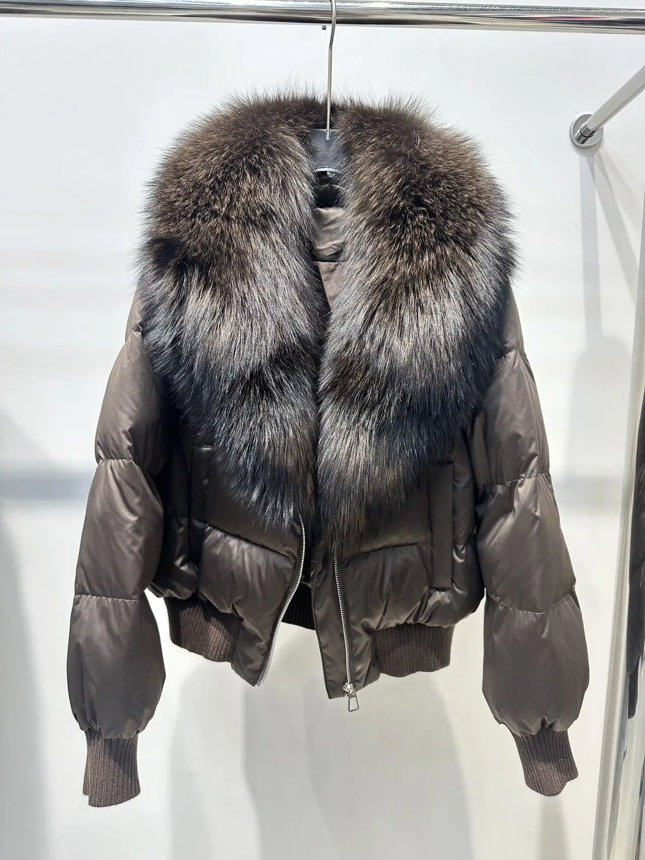 بطة بيضاء أسفل سترة دافئة المرأة الطبيعية الثعلب الفراء طوق الشتاء الفراء الحقيقي سميكة قصيرة سترة منفوخة أبلى معطف الفرو الواقع #1