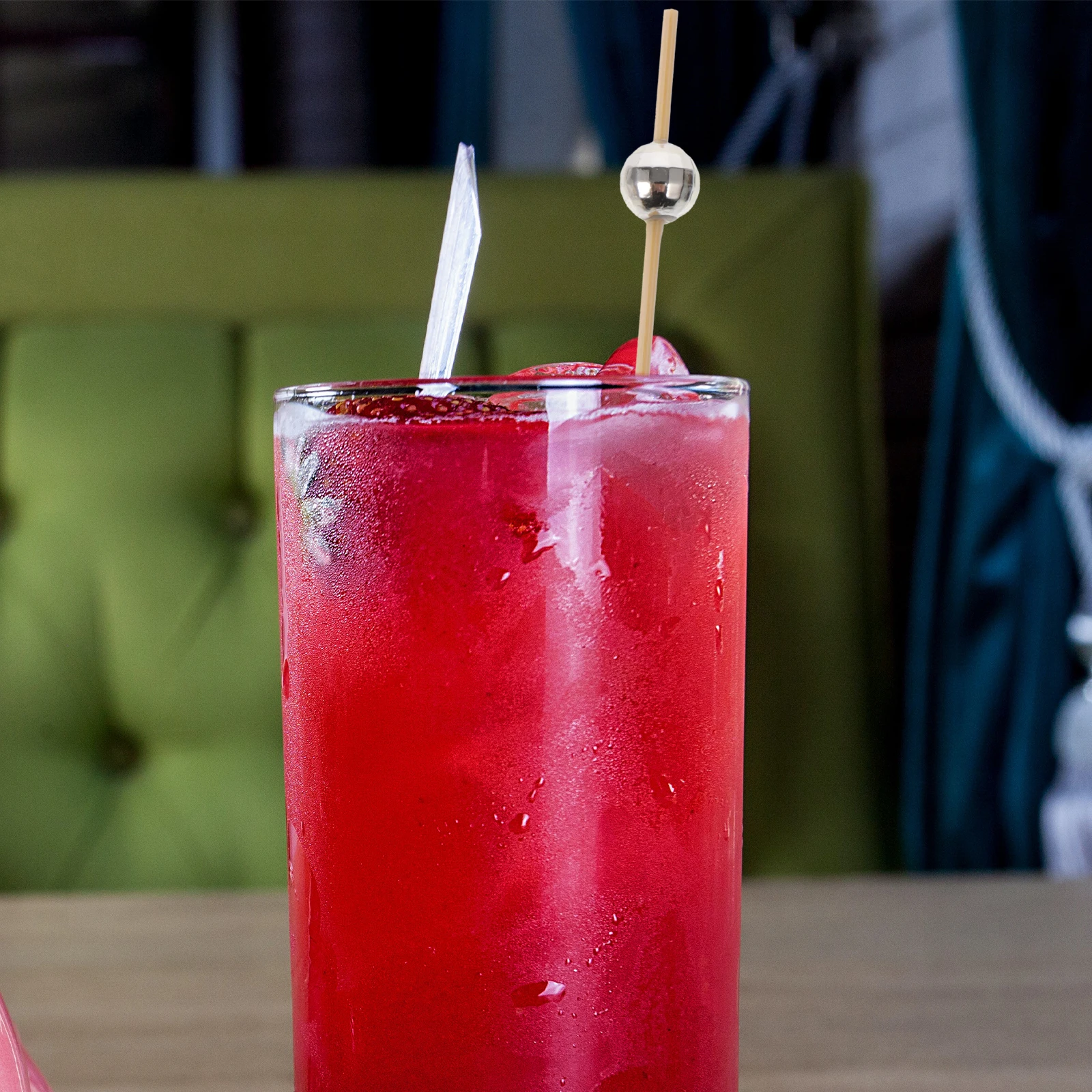 

100pcs Disco Ball Bamboo Picks Cake Cupcake Dessert Fruit Snack Picks Party Supplies Cocktail Sticks Drink Stirrers