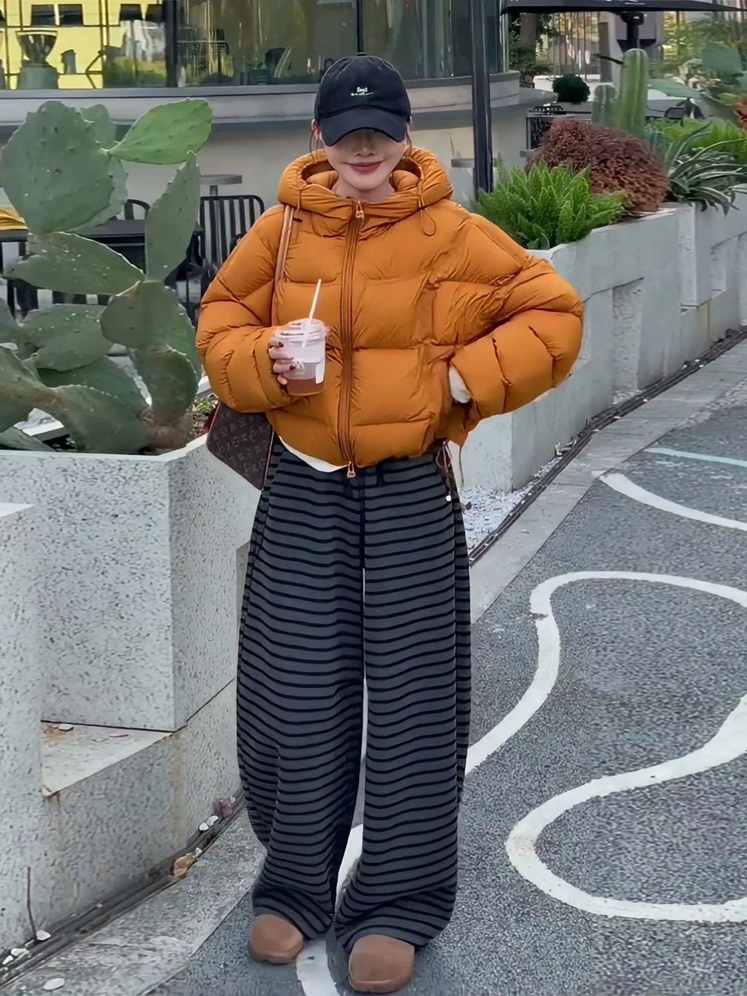 

ort Puffer Jaet Women's Winter Clothes Thi Warm Bread Sle Commute Hat Design Zipper Closure White Du down Coat