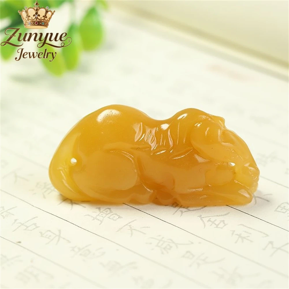 Yellow Dragon Three-Dimensional Zodiac Horse Pendant Luxury Quality Jewelry Fashion Jewelry Exquisite Elegant Charms Gift Young