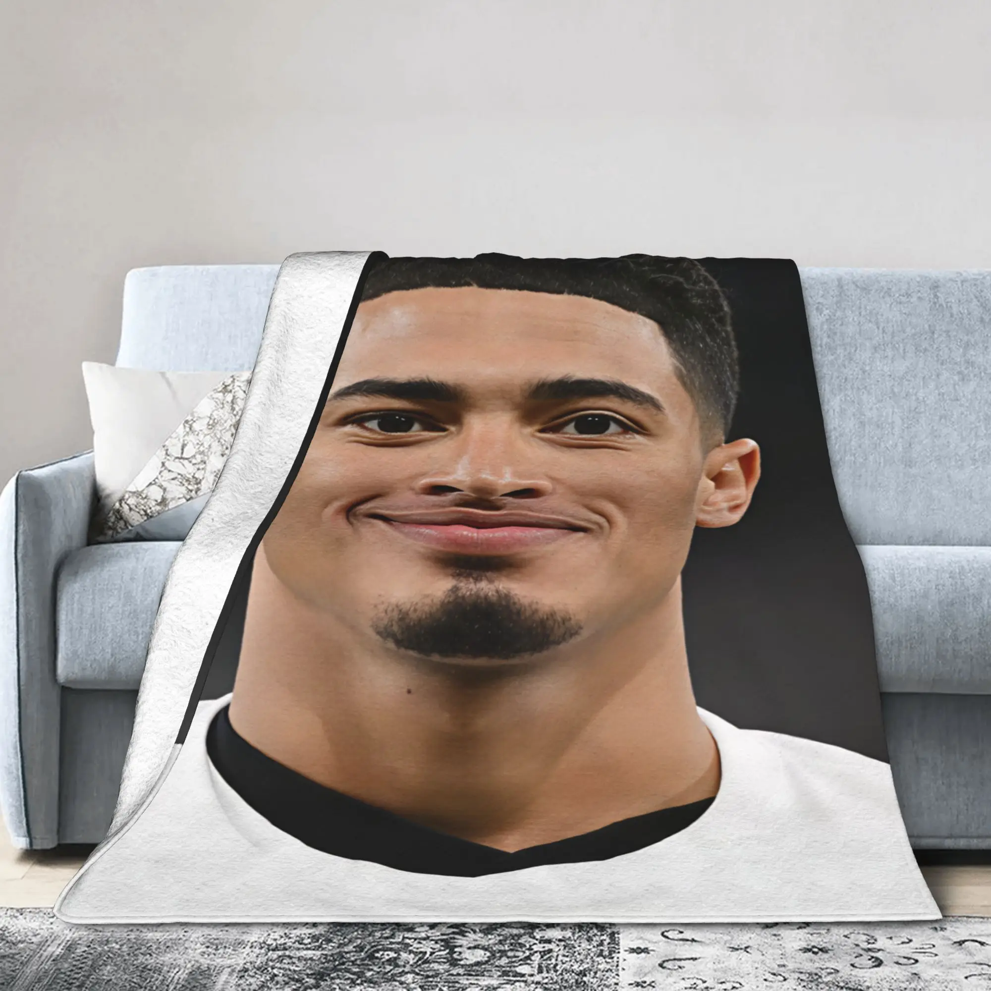 Jude Bellingham Soft Smile Face Close Up Super Soft Blanket Funny Travel Throw Blanket Chair Flannel Bedspread Sofa Bed Cover