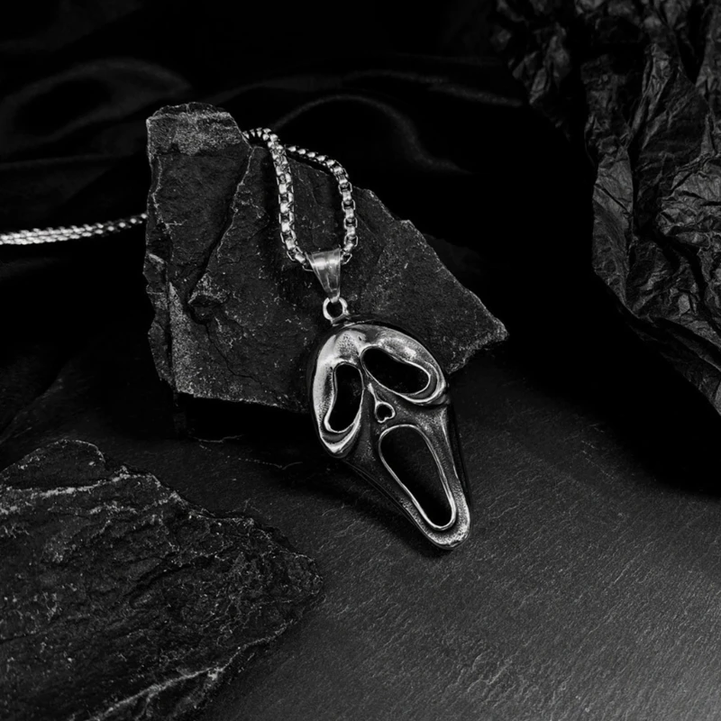 Pendant Necklaces Jewelry Pendant Necklaces Chain Choker Necklaces Screaming Skull Shaped Pendant Choker Alloy Material