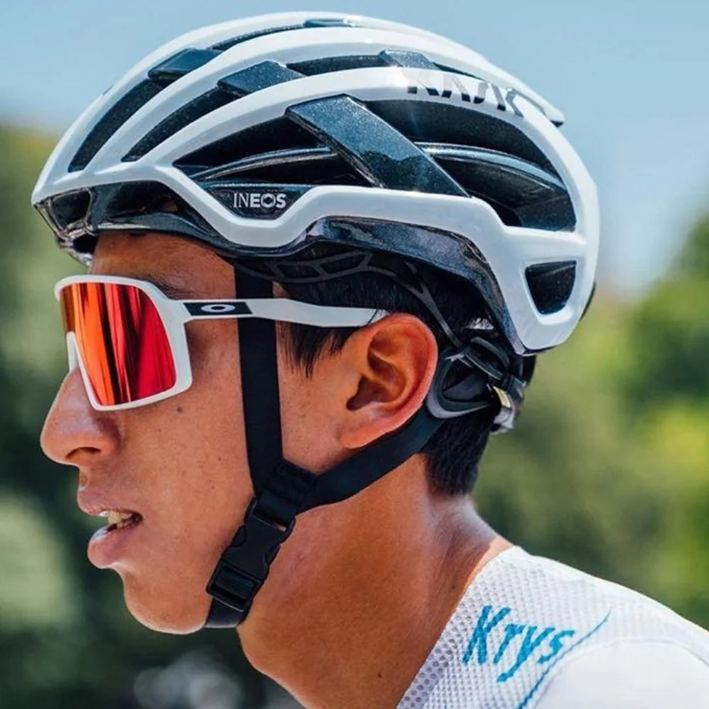 

Oakley SUTRO Cycling Sunglasses, Sports Sunglasses for Road and Mountain Biking, Running, Hiking, UV Protection Photochromic Len