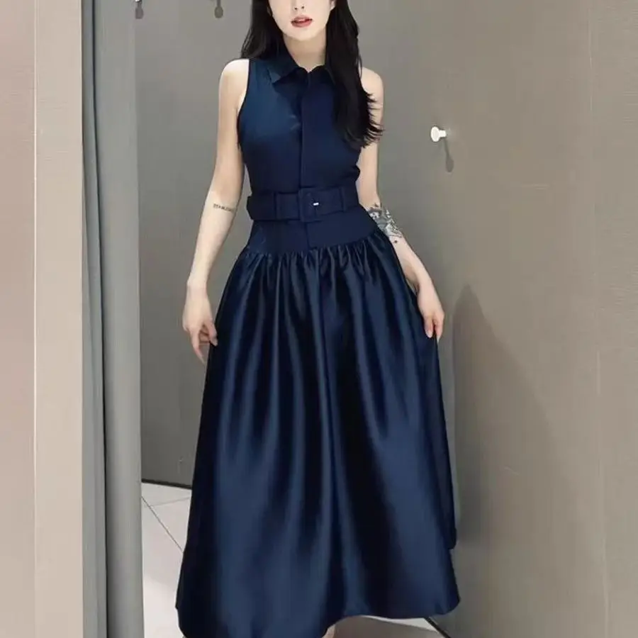 

Elegant Hepburn-Style Sleeveless A-Line Dress for Women, Slim Fit Collared Flared Midi Dress, 2025 Autumn New Fashion