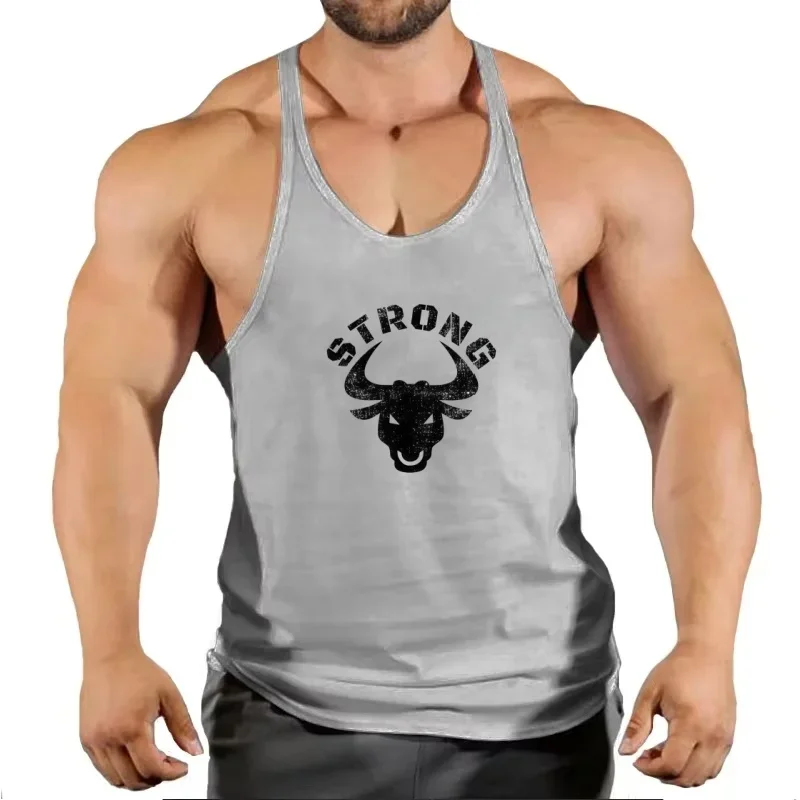 Rompi Stringer Binaraga Pria – Tanpa Lengan untuk Kebugaran dengan Cetakan Bertuliskan 'STRONG', Tank Top Pembentuk Otot untuk Gym dan Kebugaran