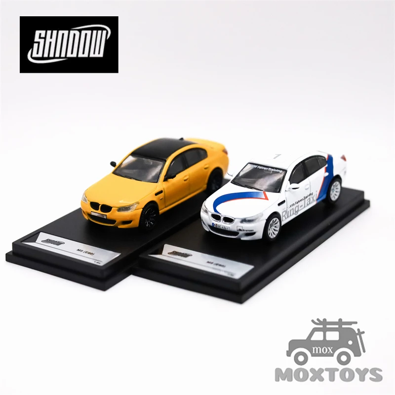 

SHADOW 1:64 Sedan M5 E60 Taxi Yellow Diecast Model Car