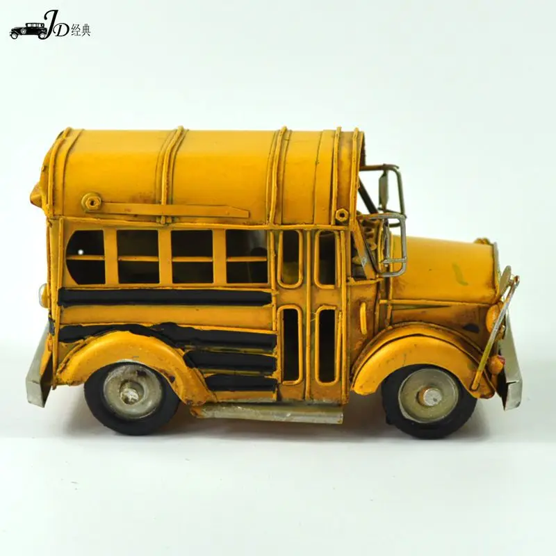 Retro Vintage Iron Bus Crafts Ornament Decoration America Car Model Antique Home Decor Accessories