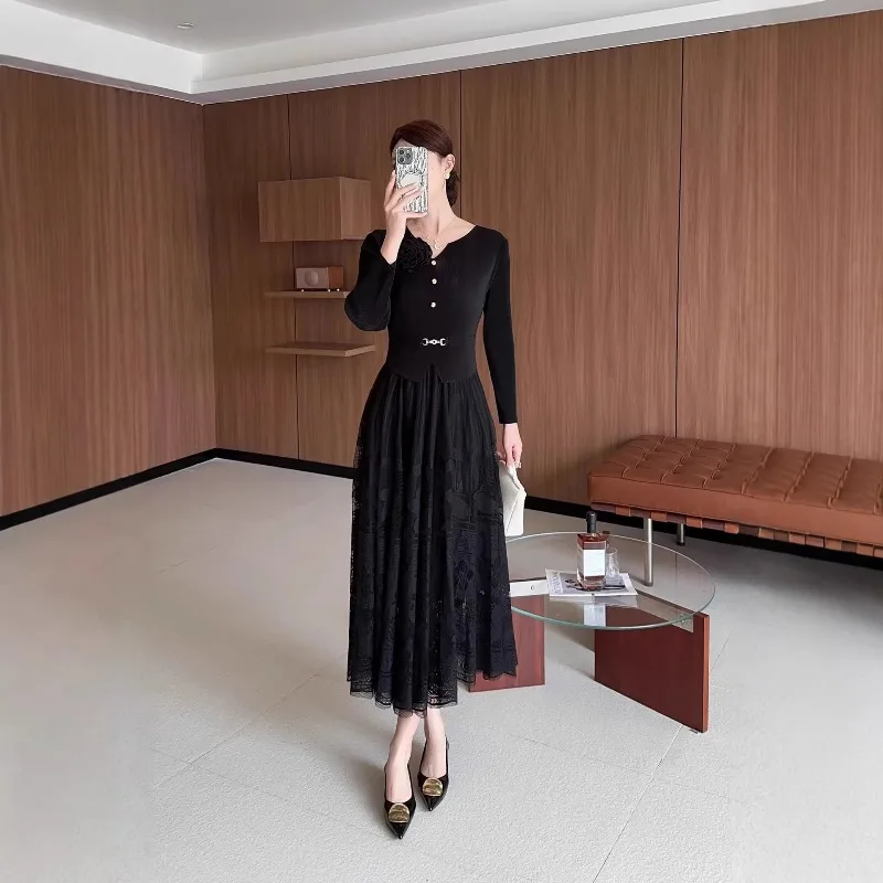 Miyake Pleated Dresses 2026 Spring New Pleated Fashion Flowers Big Size Dress Loose Thin Temperament Elegant Lace Long Skirt