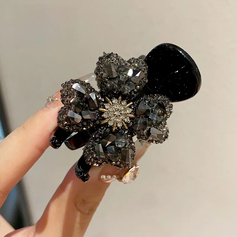 presilha-de-cabelo-feminina-estilo-coreano-com-diamantes-embutidos-e-quatro-folhas-para-rabo-de-cavalo-alto-nova-colecao-primavera-verao-2025