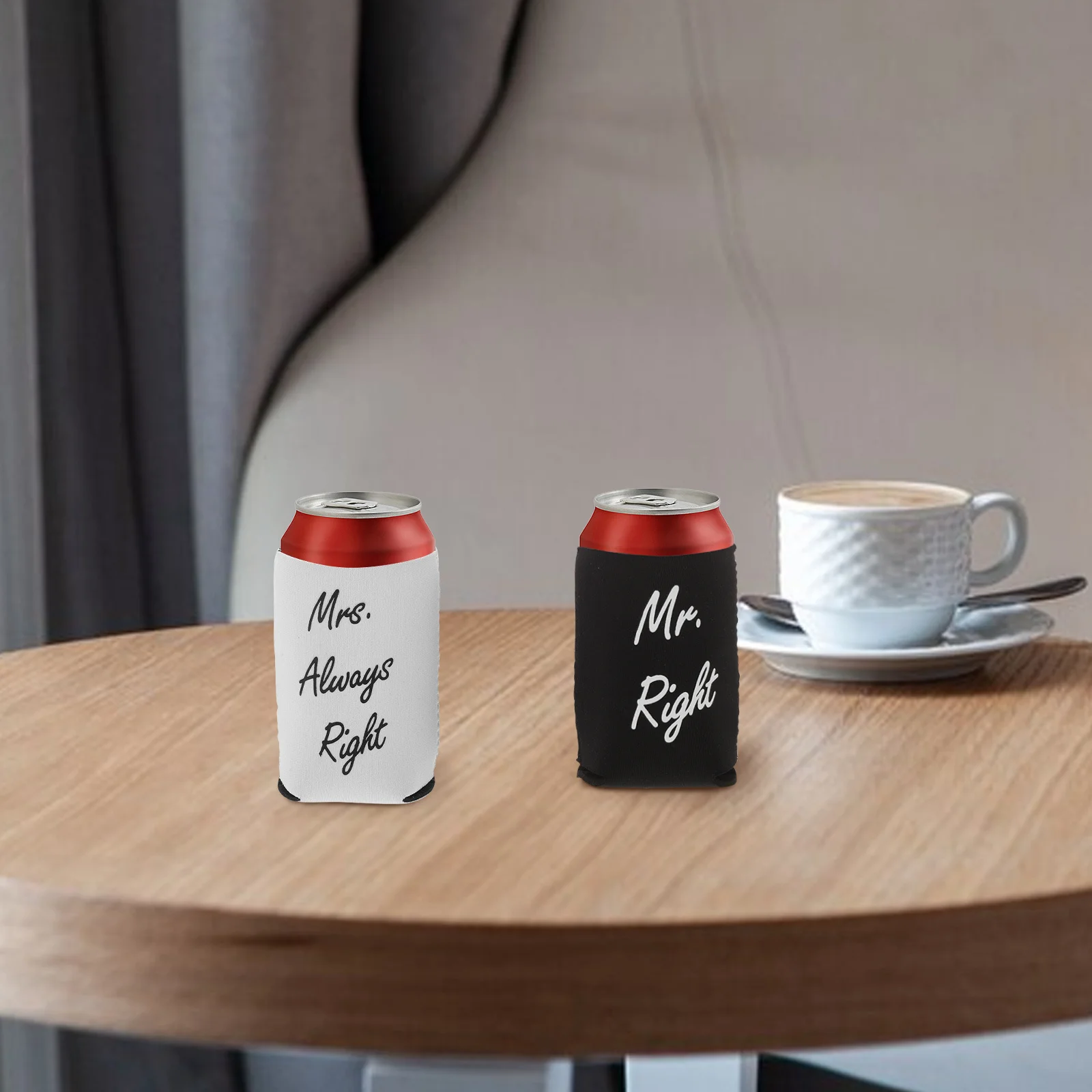 

2Pcs Wedding Can Cooler Set Neoprene Couple Designs Beverage Sleeves Chill Drink Wedding Party Favor Decorations