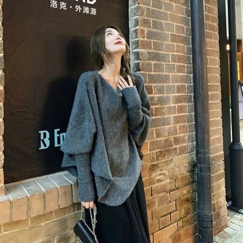 

Lazy Style Long Sleeved Knitted Sweater for Women in Autumn Winter of 2025 niche Loose fit Unique Pullover Sweater for Outerwear