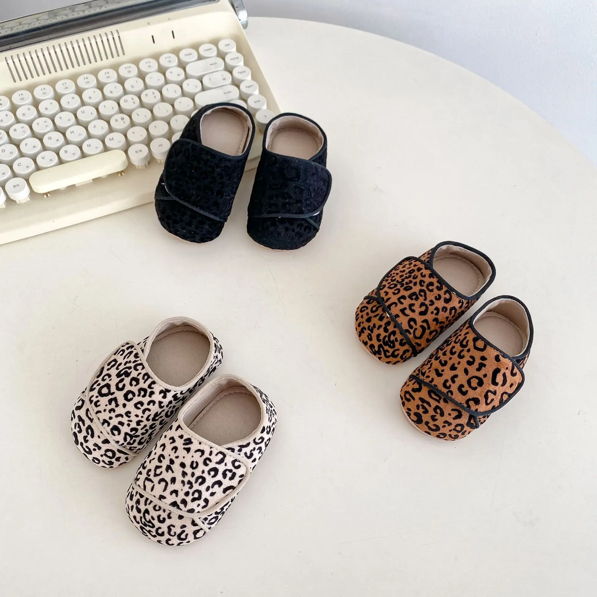 

​​2025 Spring Fall Baby First Walkers Faux Suede Leopard Print Soft Sole Non-Slip Shoes 0-18 Months