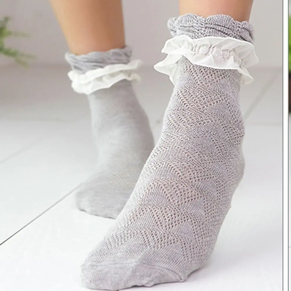 

Lovely Jacquard Ladies Girls Cute Hollow Retro Fashion Cotton Vintage Lace Short Sock Frilly Ruffle Ankle Socks