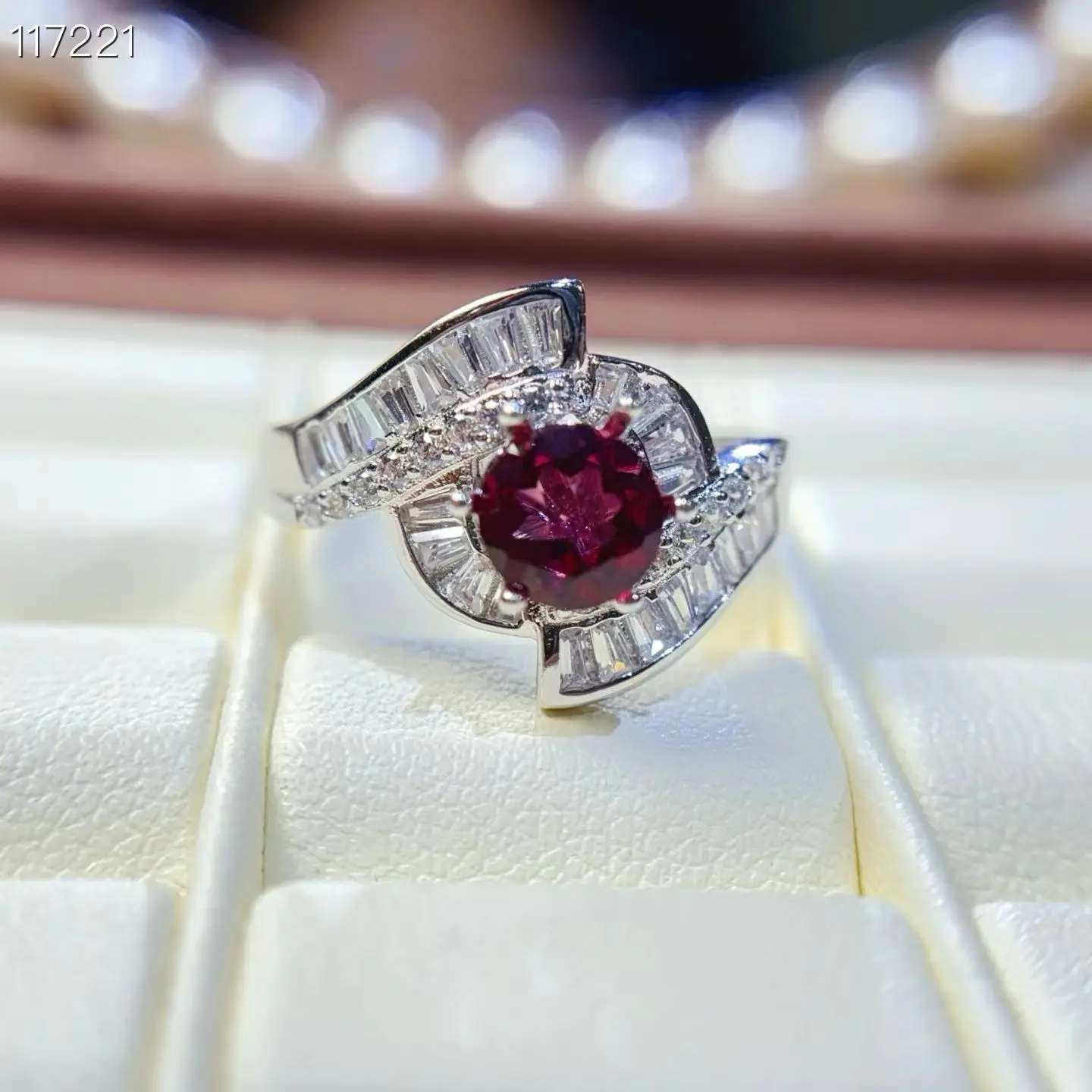 

Dazzling Gemstone Silver Ring Natural Garnet Ring 6mm 0.7ct Pyrope Garnet Silver Jewelry Gift for Women