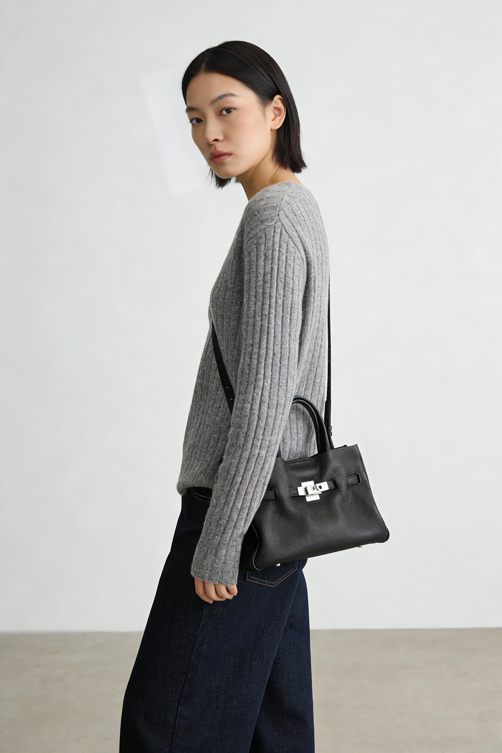 

Fashionable Top Layer Cowhide Leather Ladies Handbag Shoulder Bag Crossbody Bag Small Elegant Bag for Women