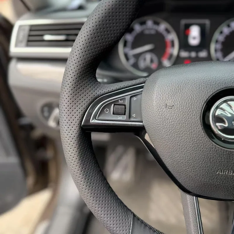 Black Leather Car Steering Wheel Cover for Skoda Fabia Citigo Karoq Rapid Kodiaq Scala Octavia Roomster Superb Yeti 2013-2019 view 2