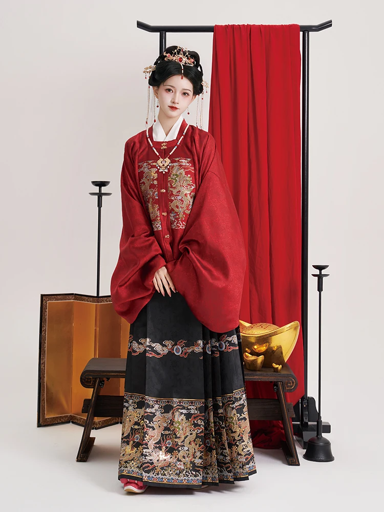 

HuajinXuan Ladies Ming Dynas Sle Wedding Clothes Set Gold Embroidered Face Skirt New Year Visit Costume Polyester F...