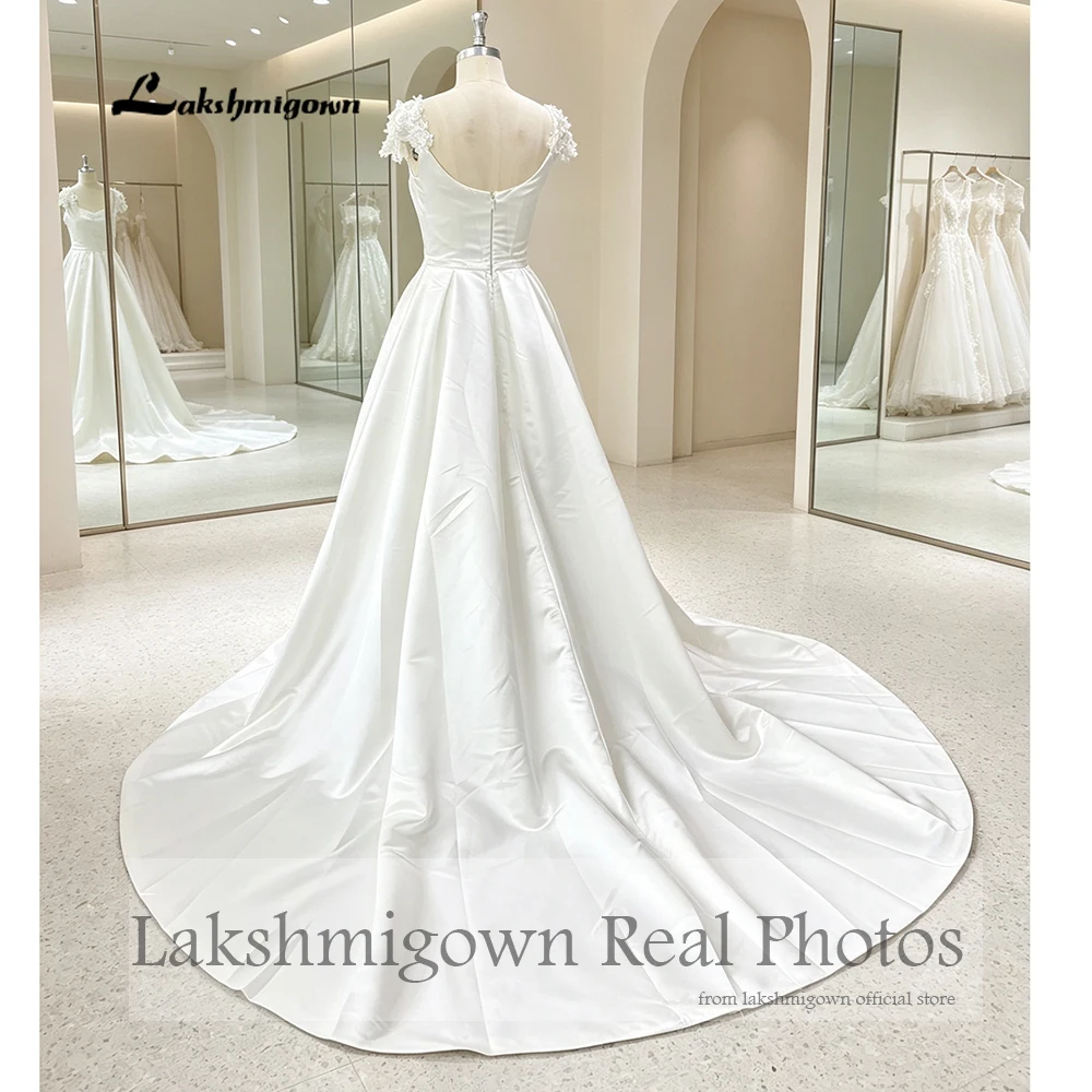 Lakshmigown Hochzeitskleid mit quadratischem Ausschnitt aus Satin, A-Linie, Spitzenärmeln, Hofschleppe, Brautkleid, Vestidos de Nova, maßgeschneidert. – Detail 6
