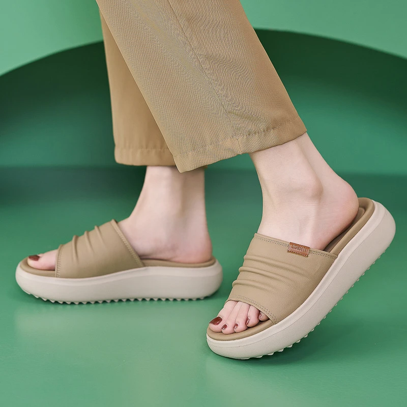 

New 2025 Spring And Summer Casual Comfortable Sole Large Size Comfortable Simple Thick-Soled Sandals High Heeled Slippers Out