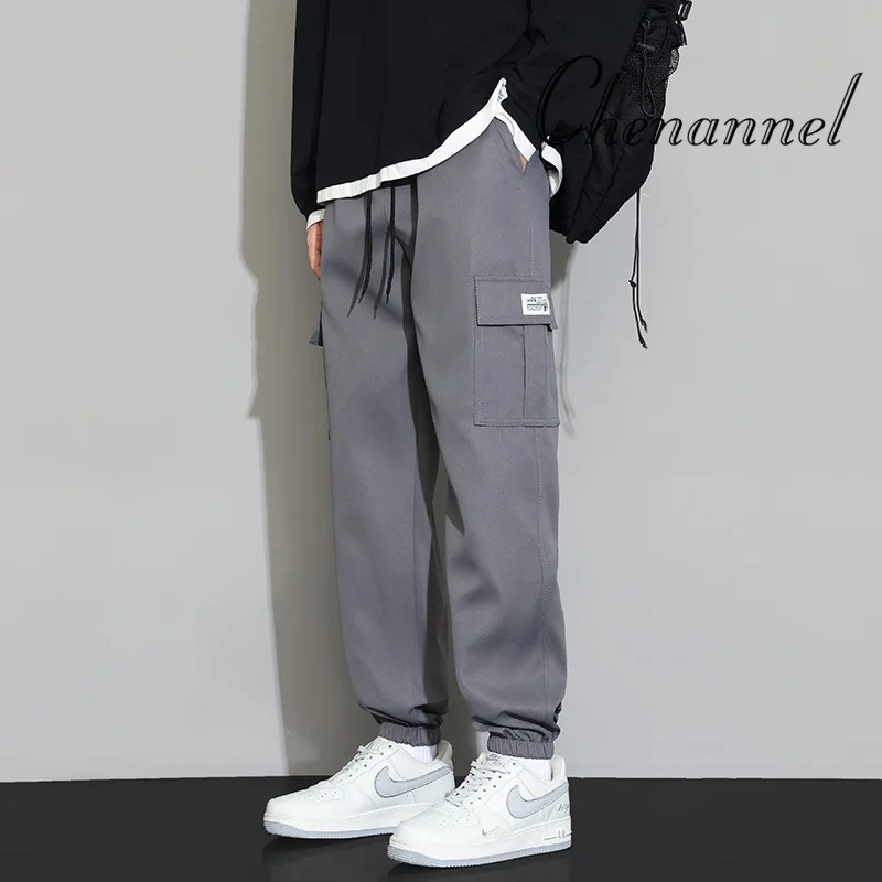 Military green high street trendy work pants for men loose and large-sized with multiple pockets for autumn and winter