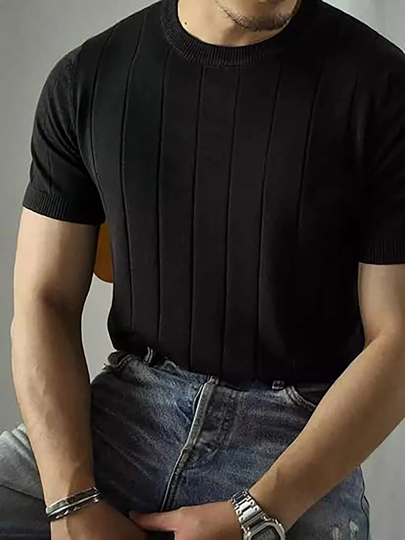 Camiseta de punto para hombre con cuello redondo y canalé vertical, corte ajustado, manga corta, color liso, transpirable, estilo casual de negocios