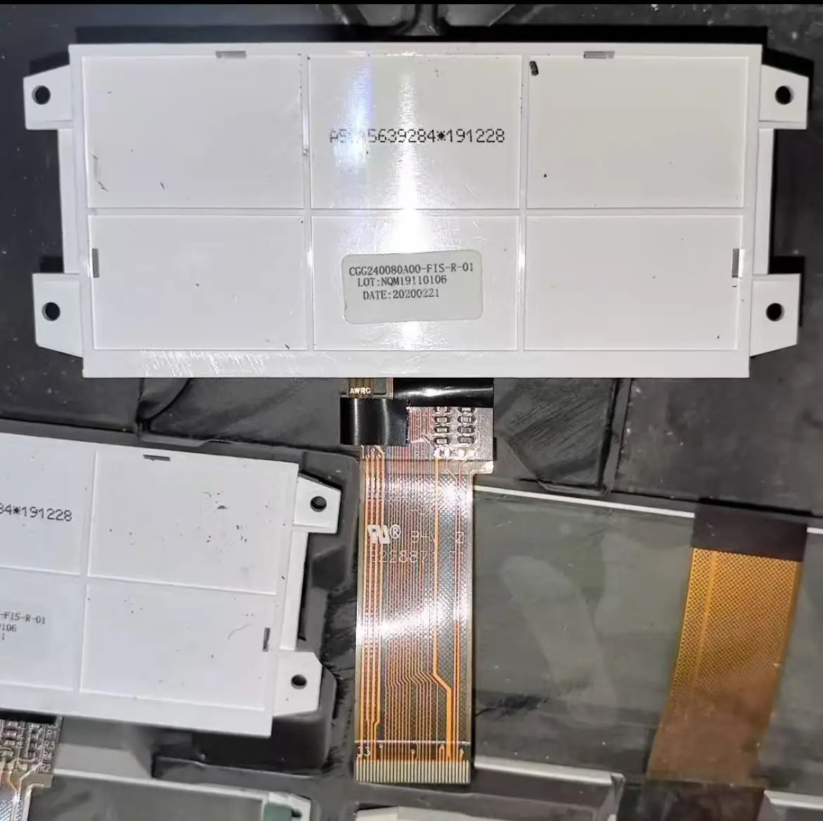 New Original LCD Module CGG240080A00-FIS-R