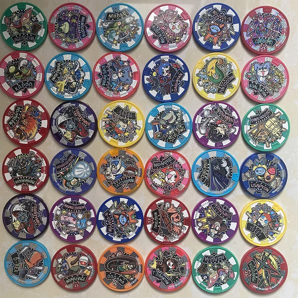 Genuine Japanese Anime Yokai Watch DX Peripheral Yo-Kai Wrist  Medals Key Storage Model Collection Emblem Toy 879