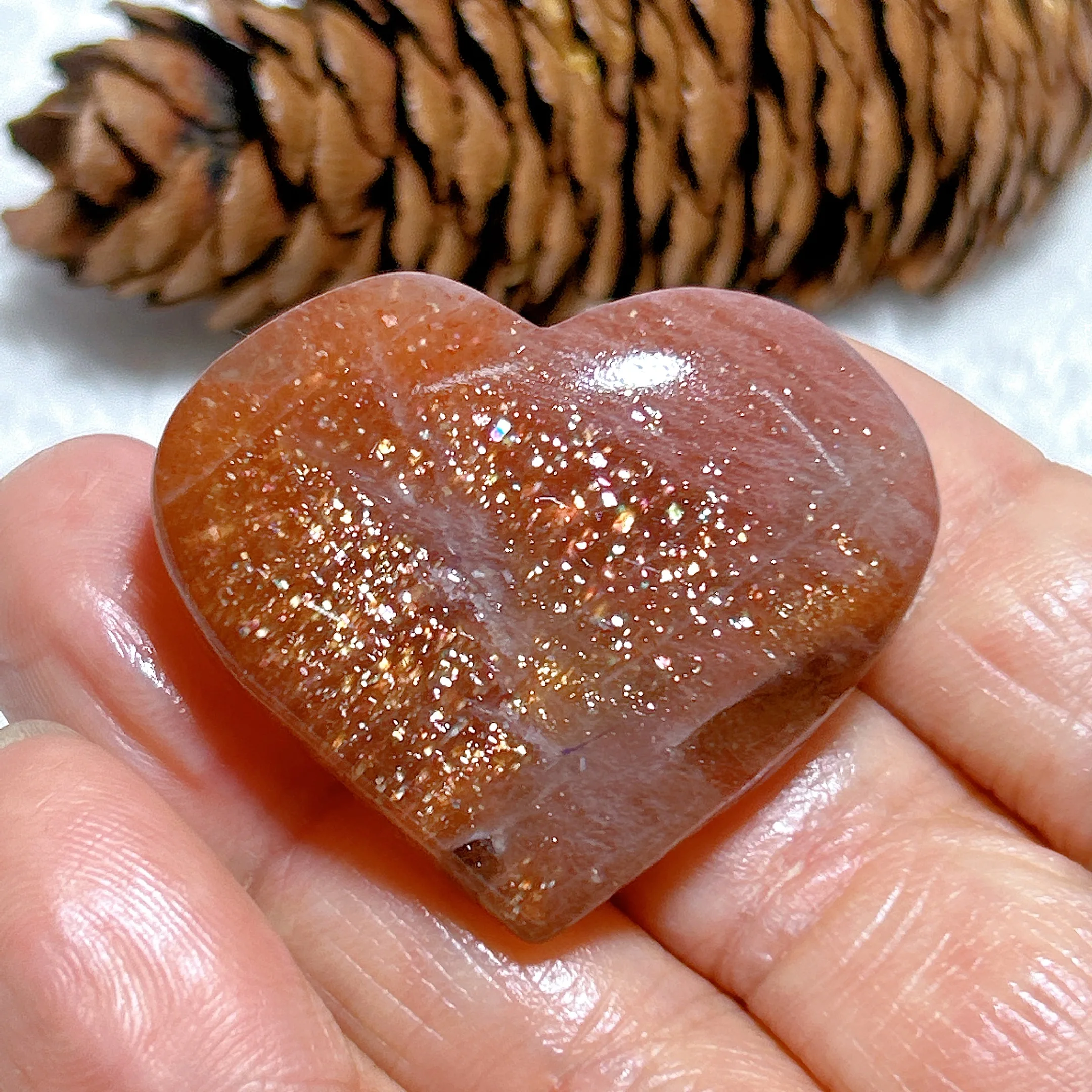 Natural Crystal Gem Sunstone Heart Gemstones Golden Flash Healing Rainbow Mineral Energy Stone Reiki Home Decorations Gift