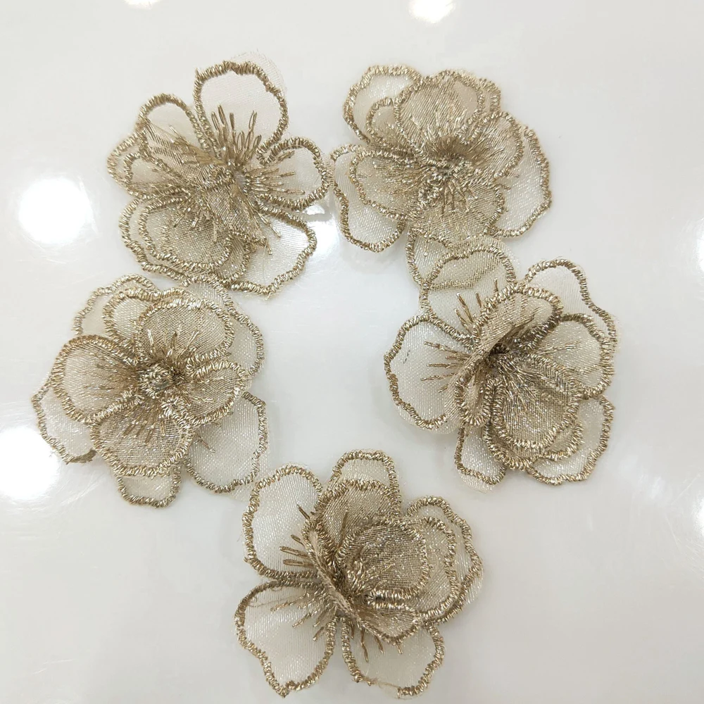 10 szt. Złote aplikacje kwiatowe, naszywki do sukni ślubnej, dekoracja ubrań DIY, szerokość 4 cm