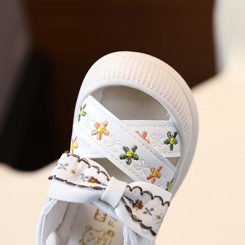 Summer baby sandals boys 0-1-3 years old baby breathable shoes soft sole girls non-slip toddler shoes new