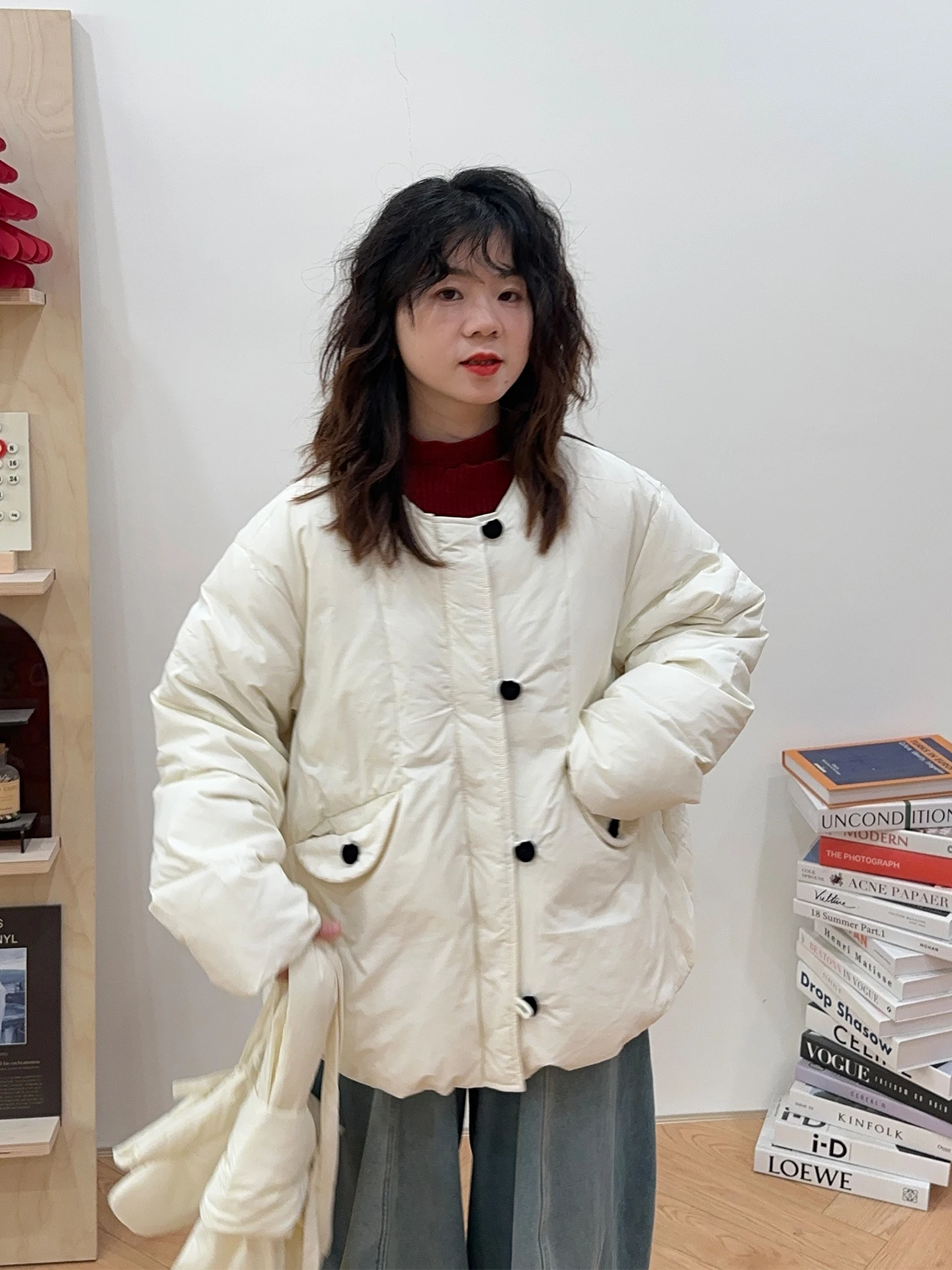 

Теплый пуховик-пальто с капюшоном и перчатками для женщин, свободный крой, белый, короткий, в корейском стиле, зимняя мода