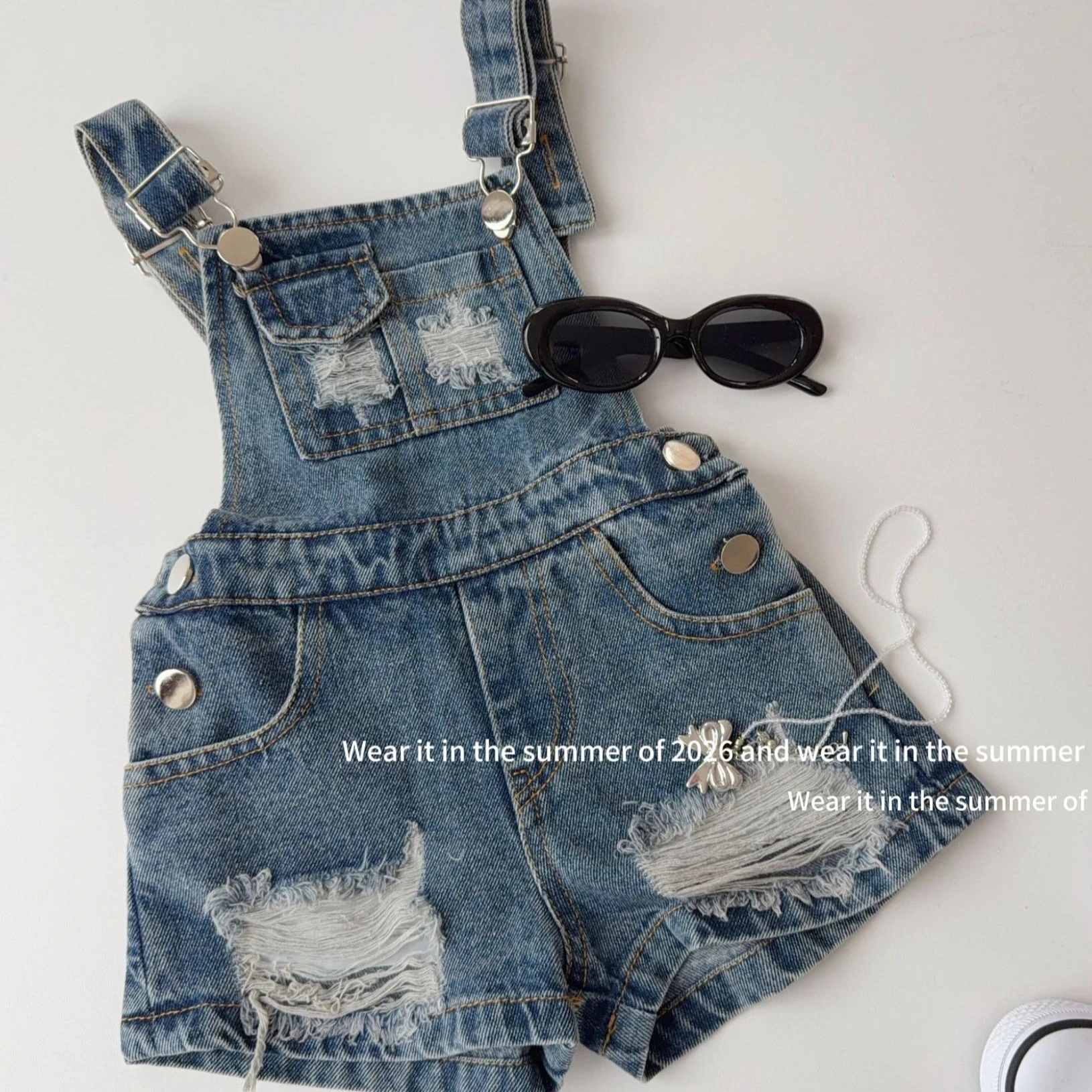 Girls' Pants 2026 Spring and Summer New Children's Clothing Korean Style Girl Baby Foreign Style Retro Hole Denim Suspenders