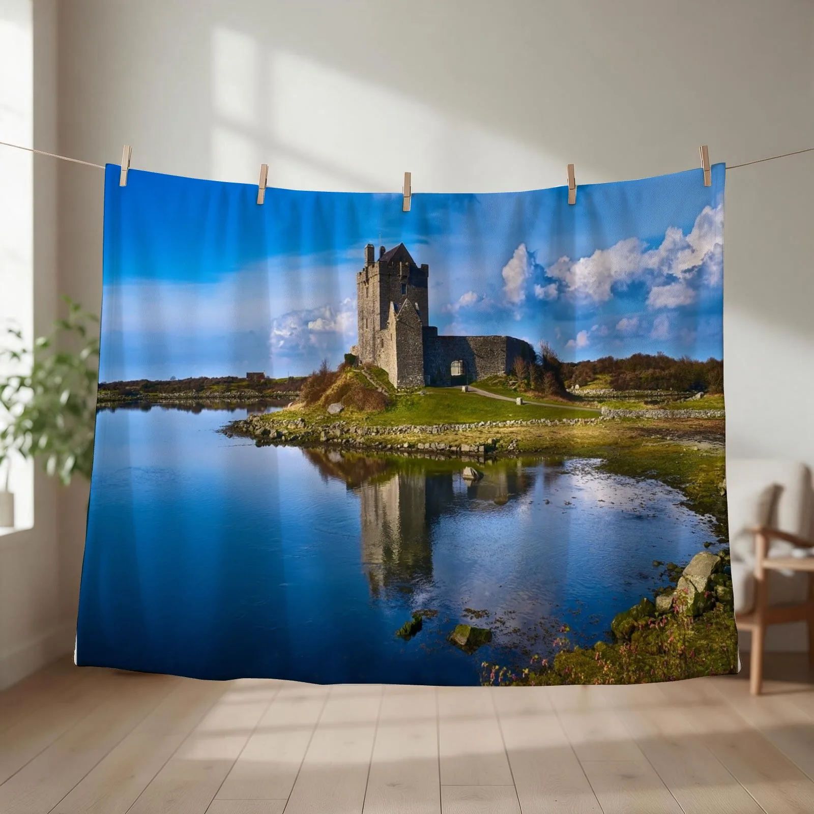 Dunguaire Castle, Kinvara, Ireland Throw Blanket Luxury Throw warm for winter Weighted Flannels Blankets
