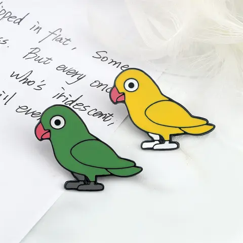 Tecknade djur papegoja emaljnålar söta roliga hackspett anpassade broscher ryggsäck denim kavajslag smycken present till vänner barn 10 best sales papegojesmycken - №7