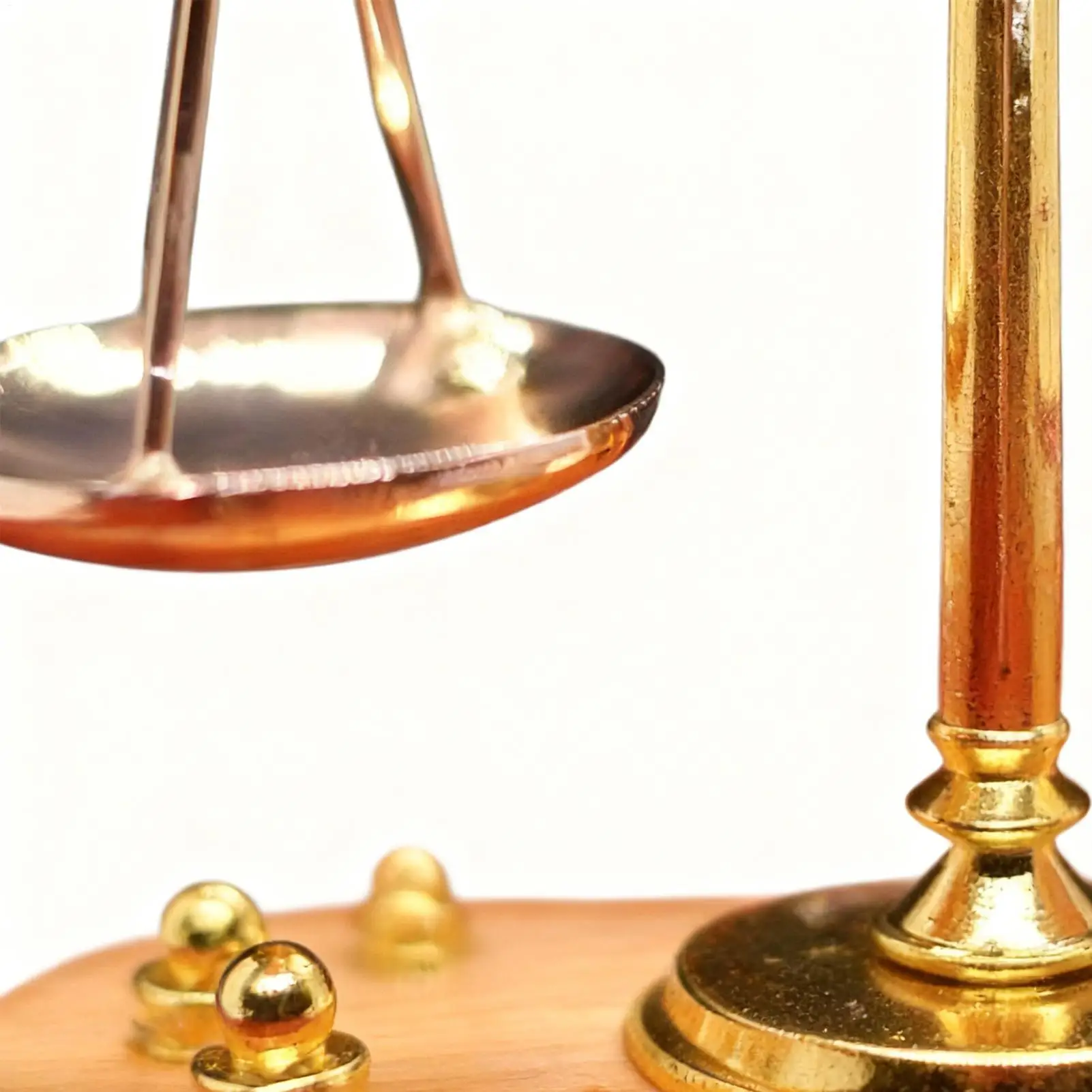 Miniature Balance Scales 1:12 Collectible Retro Kids Science Toys Doll House Miniature Balance Scale for Bathrooms Kitchens ﻿