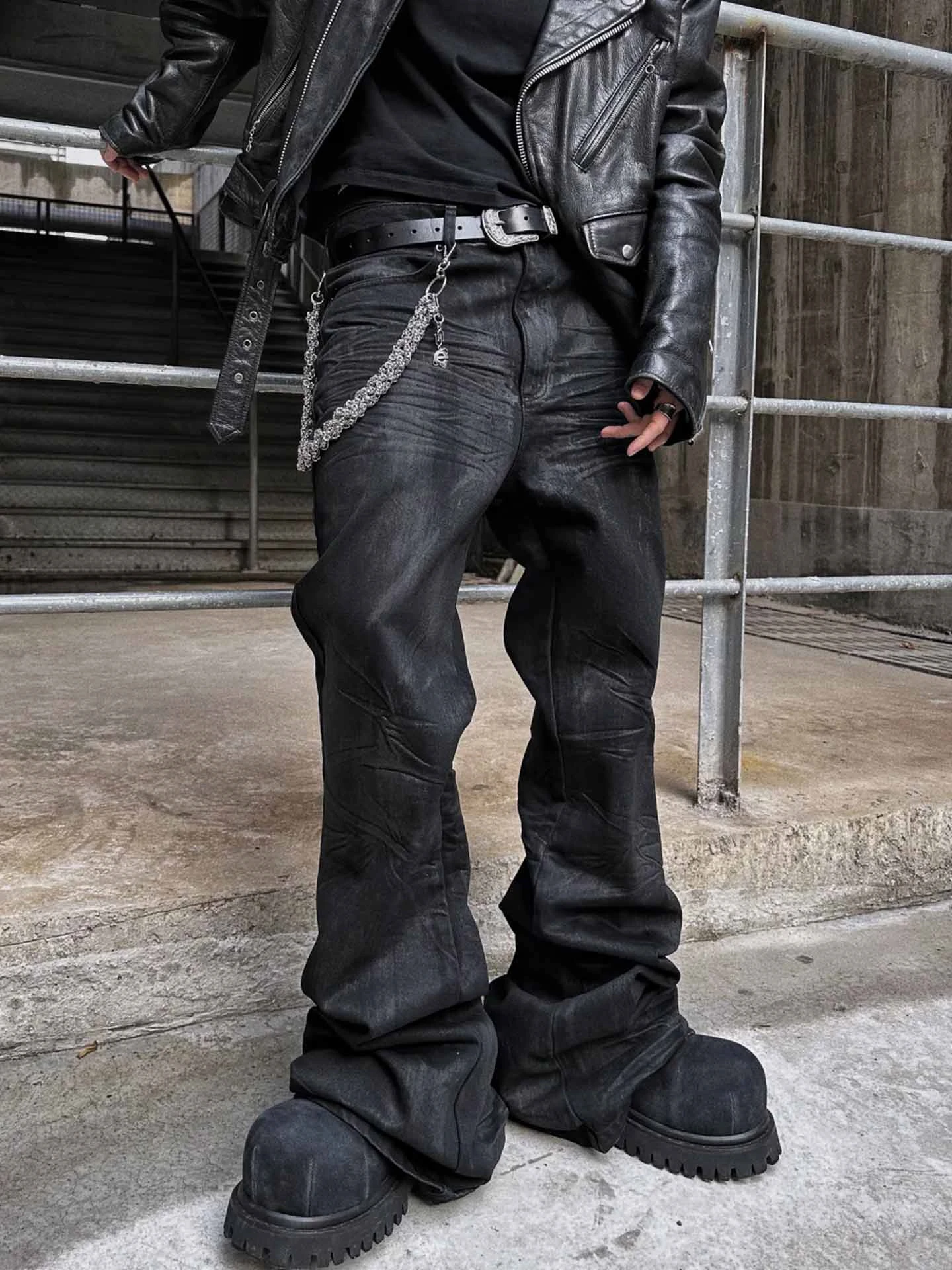 

Retro American Wax Coated Denim Jeans Men's Casual Folded Legs Pants Couple's Loose Straight Leg Trousers Youth Fashion